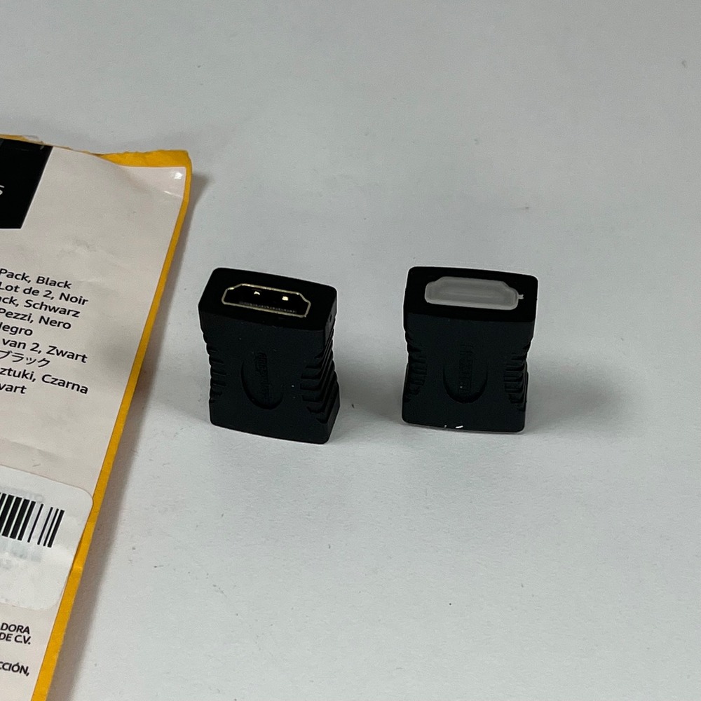 Amazon Basics HDMI Female to Female Coupler Adapter 2-Pack Black Extender Joiner - Picture 6 of 6